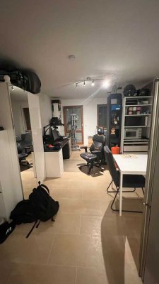 Studenten 1-Zimmer-Wohnung mit Einbauküche in Augsburg