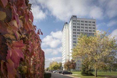 Wir haben für Sie saniert-moderne 3 Raumwohnung mit Hauswirtschaftsraum