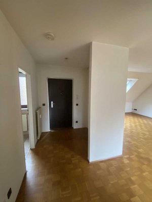 Tolle Dachgeschosswohnung in Borbeck mit WBS