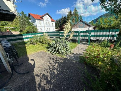 Gartenwohnung mit Terrasse