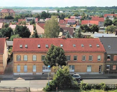 3-Raumwohnung im Erdgeschoss| Außenstellplatz| EBK