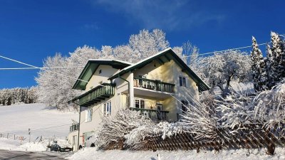 Großzügiges Familienhaus, guter Zustand, in wunderschöner Natur! Provisionsfrei!