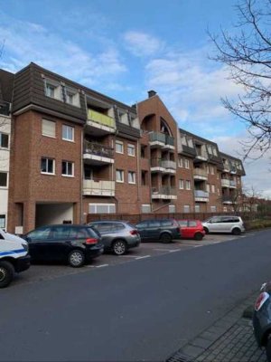 Großzügige Erdgeschoßwohnung mit Terrasse und Garten