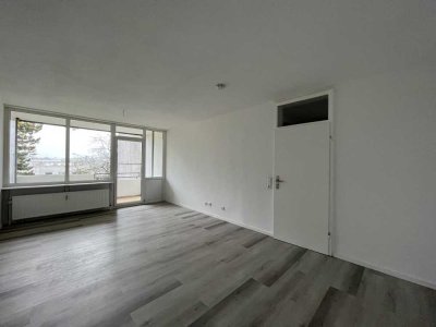 +* GESUCHT & GEFUNDEN - 2 Zimmer Wohnung mit Balkon im 1.OG *+