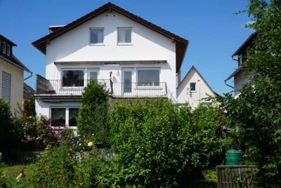 Mehrfamilienhaus in ruhiger Lage mit sonnigem Garten und vielseitigen Nutzungsmöglichkeiten!