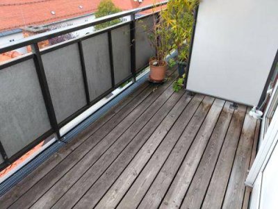 Ruhige 2 ZIMMER-Maisonette + sonniger West-Balkon 6,7m² + Einbauküche + Lift + nähe Kunsthaus!