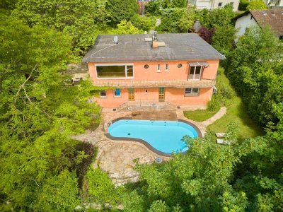 Mediterrane Villa mit spektakulärem Blick über das Fischbachtal!