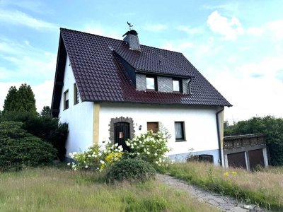 EFH mit Einliegerwhg. und großem Garten in ruhiger Grünlage