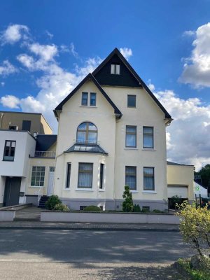 Geräumiges Haus mit Charme & Potential in zentraler Lage - für Familien oder Wohnen und Arbeiten