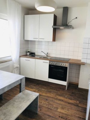 Renovierte 3-Zimmer-Wohnung mit Balkon und Einbauküche in Königswinter