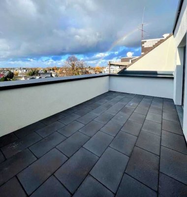 **Penthouse mit zwei Dachterrassen und malerischem Weitblick**