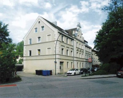 1-Zimmer-Stadtappartment mit Einbauküche ohne Balkon