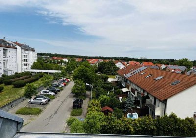 Schöne lichtdurchflutete Wohnung mit Balkon in Karlsruhe