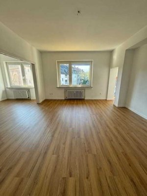 Frisch renovierter Wohntraum mit Balkon in Neudorf