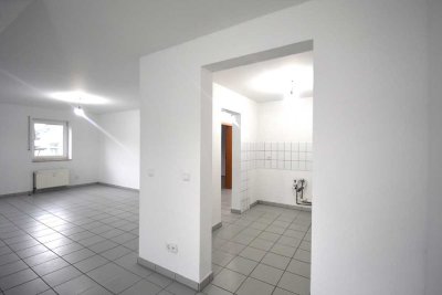 Toller Grundriss - großzügiger, offener Wohnbereich, Gäste-WC und Balkon