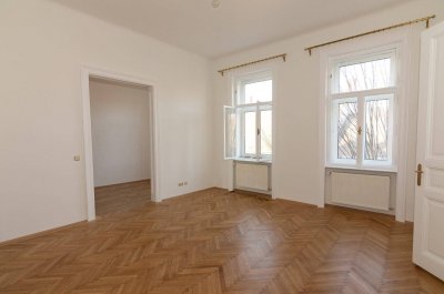 Bestlage im Zentrum Badens: stilvolle und liebevoll sanierte Altbauwohnung (Auto-Abstellplatz im Hof anmietbar)