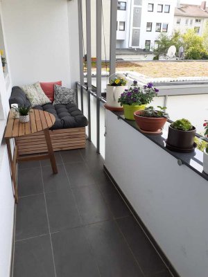 Sehr schöne 2-Zimmer-Wohnung mit gehobener Ausstattung / EBK / Balkon