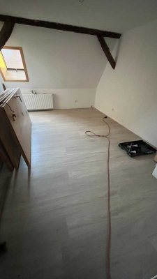 4 WG-Zimmer verfügbar nur an Frauen!