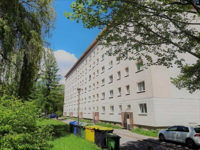 3-Zimmer Wohnung mit Einbauküche u. Balkon