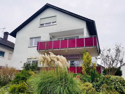 Helle 2-Zimmerwohnung mit großem Balkon und Ausblick ins Grüne in Karlsruhe-Knielingen mit Garage