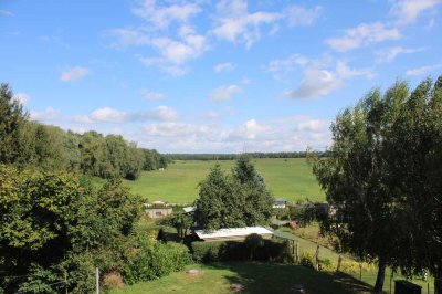 3-Raum-ETW mit Gartenanteil und unverbauten Weitblick in die Natur in einem ruhigem 4-FH