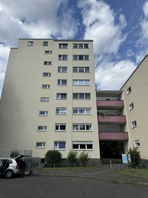 2 ZKB Penthouse-Wohnung mit Blick über das Siegtal