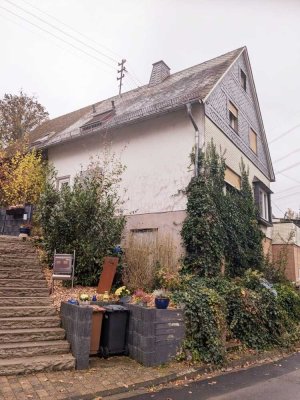 ZWANGSVERSTEIGERUNG: EFH mit Garage in Mudersbach