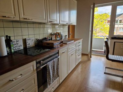 Attraktive und gepflegte 2-Raum-Wohnung mit Balkon in Ratingen