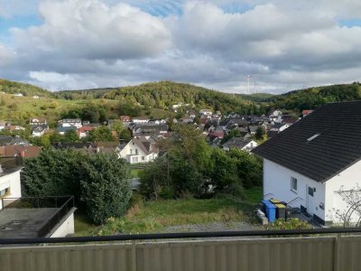 Gepflegte 5 Zimmerwohnung in Steffenberg - Steinperf
