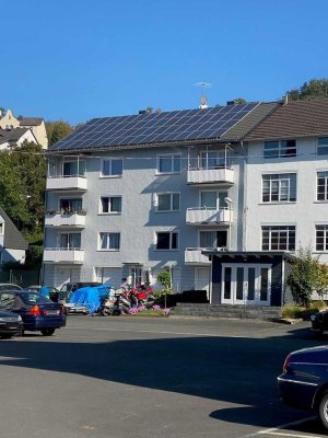 Ruhige und zentrale Wohnung mit Südbalkon und Tageslichtbad