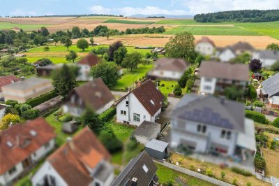 Schickes Einfamilienhaus in Ortsrandlage von Kaichen