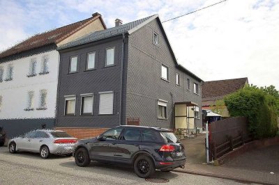 Einfamilienhaus mit 2 Kfz-Stellplätzen