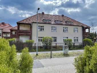 Vermietete Altbauwohnung mit Balkon + Garten direkt an der Berliner Stadtgrenze (WE04)