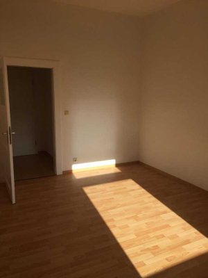 Helle 4-Zimmer-Wohnung in zentraler Lage (108)