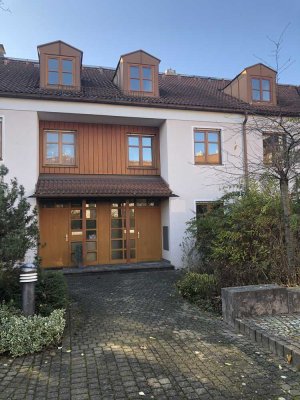 Ruhiges 5,5 Zimmer- Reihenmittelhaus im Zamilapark in München