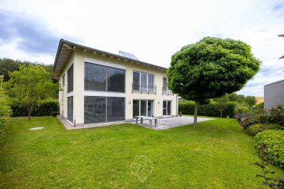 Traumhaftes Einfamilienhaus mit wunderschönem Ausblick in ruhiger Lage von Waldbrunn