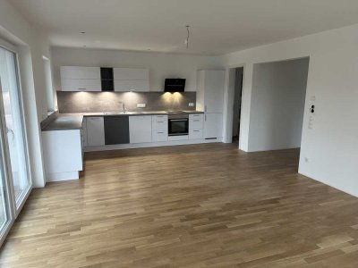 ***ERSTBEZUG*** Moderne Neubauwohnung mit 3 Zimmern + 2 Stellplätze