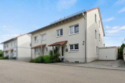 Bezugsfreies Einfamilienhaus in ruhiger, zentraler Lage mit Platz für die ganze Familie!