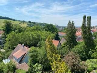 Sonnige 1,5 Zimmer Gartenwohnung mit Terrasse!