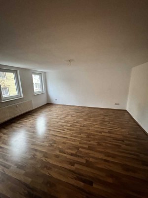 3 Zimmer Wohnung mit EBK und großer Terrasse in der Stadtmitte