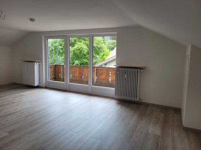 Geschmackvolle 1-Raum-DG-Wohnung mit Balkon