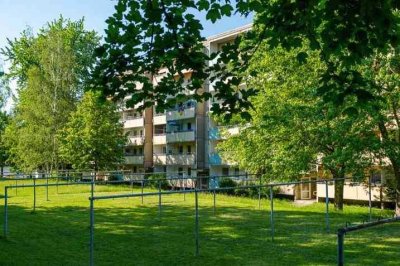 Familienfreundliche 4-Zimmer-Wohnung mit Balkon!