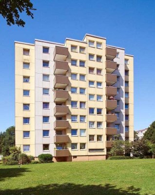 Renovierte 2 Zimmer Wohnung mit Balkon - Anmietung ausschließlich mit Wohnberechtigungsschein