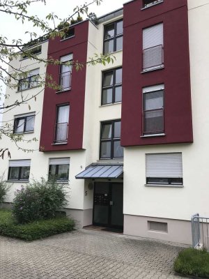 Geschmackvolle 2-Zimmer-Wohnung mit Balkon in Karlsruhe