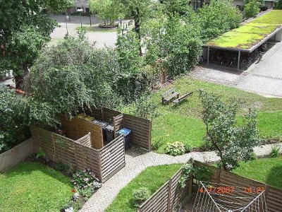 Charmante, ruhige 3-Zi-Wohnung mit EBK / 4. OG (DG) mit Balkon und KFZ Stellplatz