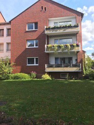 4-Ziimmer Whg. in gepflegtem Mehrfamilienhaus mit Grünanlage in RD, Hochparterre 86 m² in TOP Lage