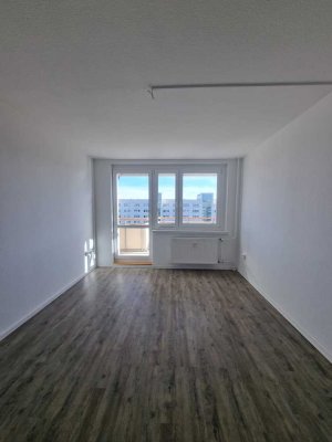 2-Zimmerwohnung mit Balkon in oberster Etage!