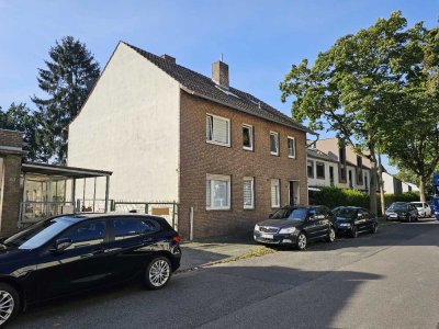 Charmantes vermietetes Zweifamilienhaus mit großem Garten in Krefeld: Ihr neues Zuhause wartet!