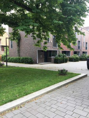 Exclusives Townhouse in absolut  ruhiger Lage mit Garten St. Pauli