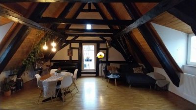 Charmante 2 Zimmer-Maisonette-Wohnung in der Regensburger Altstadt!